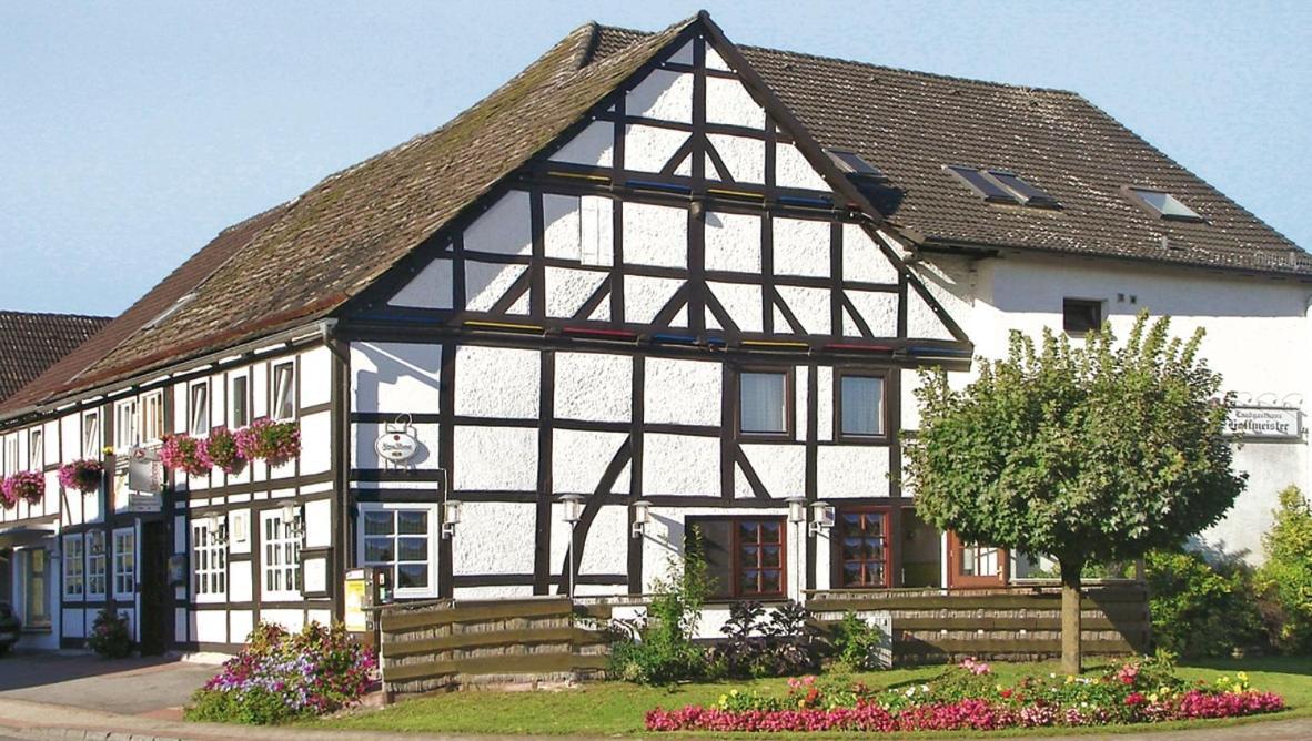 Landgasthaus Hoffmeister Hehlen Exterior foto